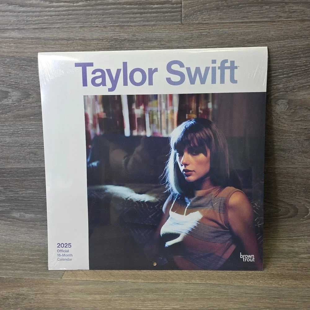 Taylor Swift OFFICIAL 2025 12x24